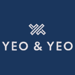 Eddie Bauer® Women's Smooth Fleece 1/2-Zip Design